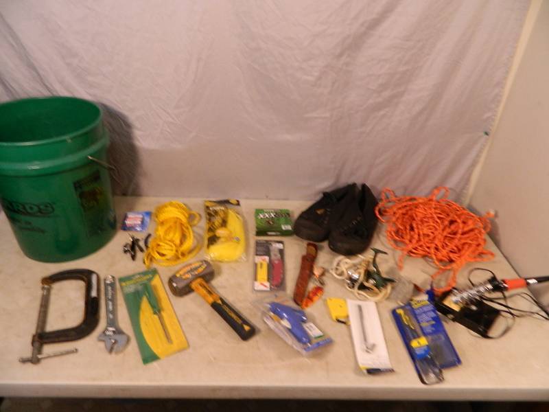 lot 125 image: Tools, Hardware, Fishing, Etc