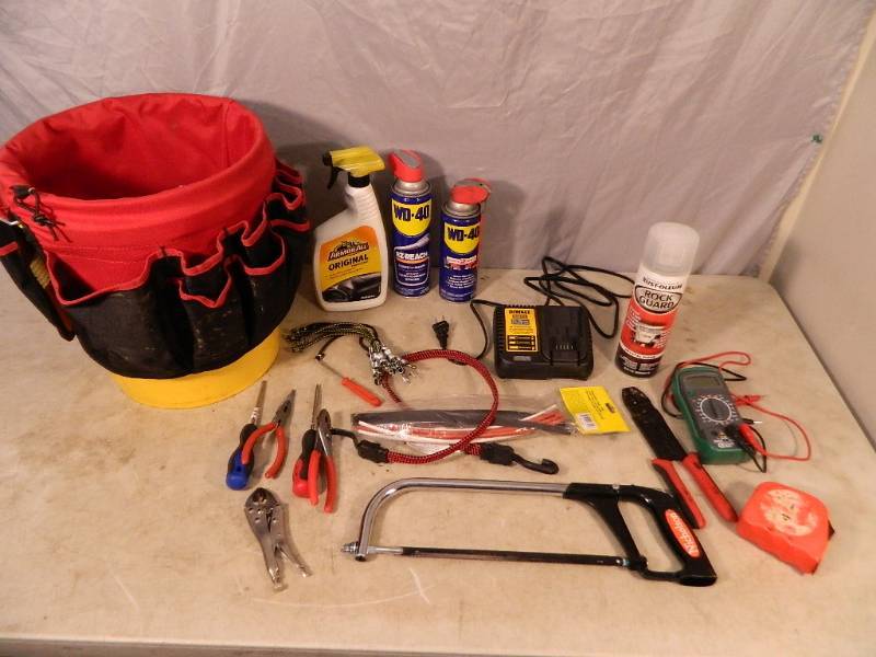 lot 129 image: Tools and Shop Supplies