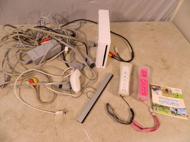 lot 144 image: Nintendo Wii Video Game System