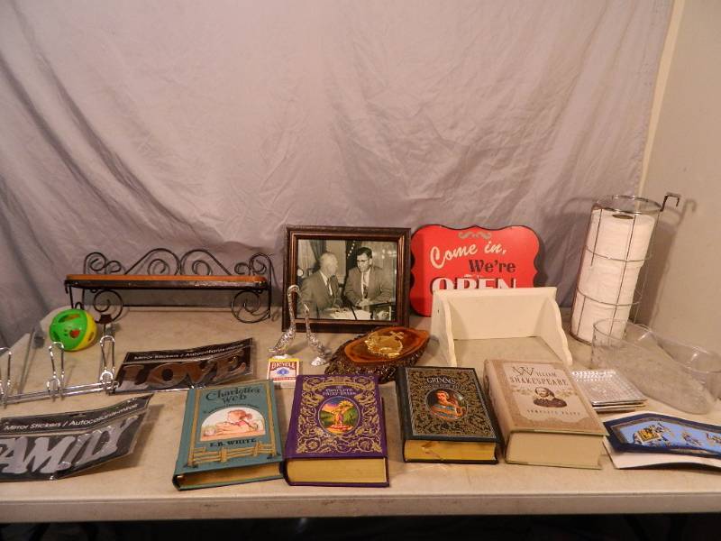 lot 149 image: Home Decor and More