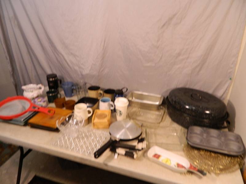 lot 159 image: Pyrex and More