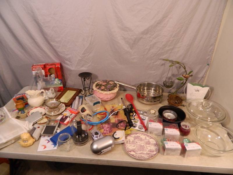 lot 182 image: Household and More