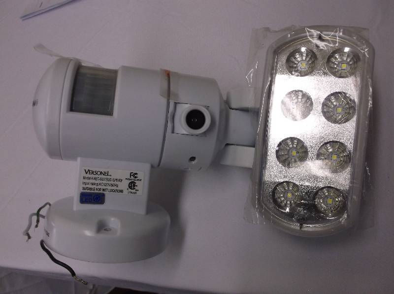 FLOOD LIGHT W VIDEO CAMERA