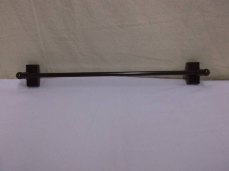 MAGNETIC CURTAIN ROD