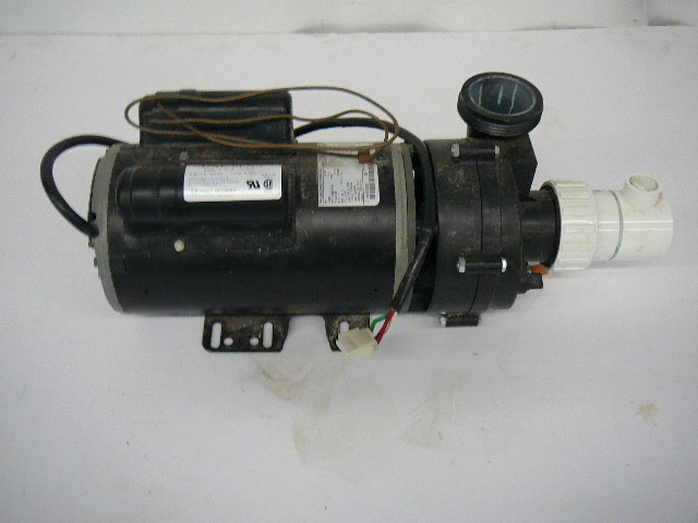lot 6 image: Hot tub pump