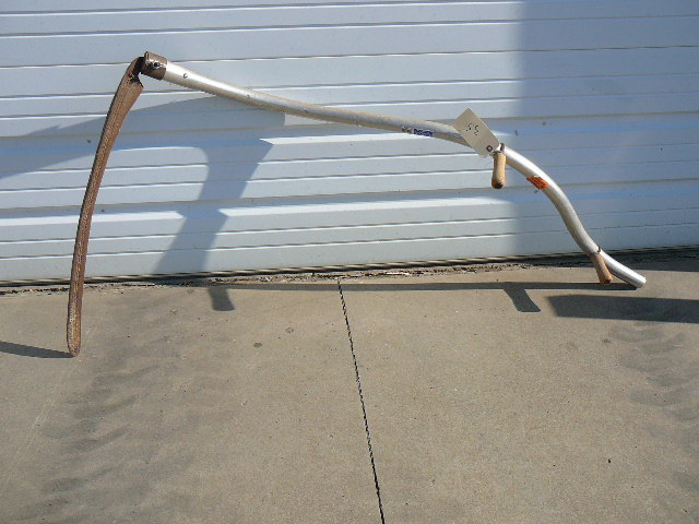 lot 35 image: Antique grass & hay scythe