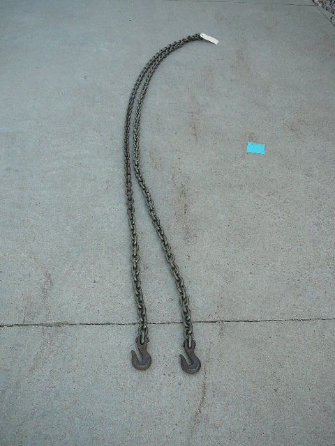 lot 37 image: 16 X 38 Linked log chain