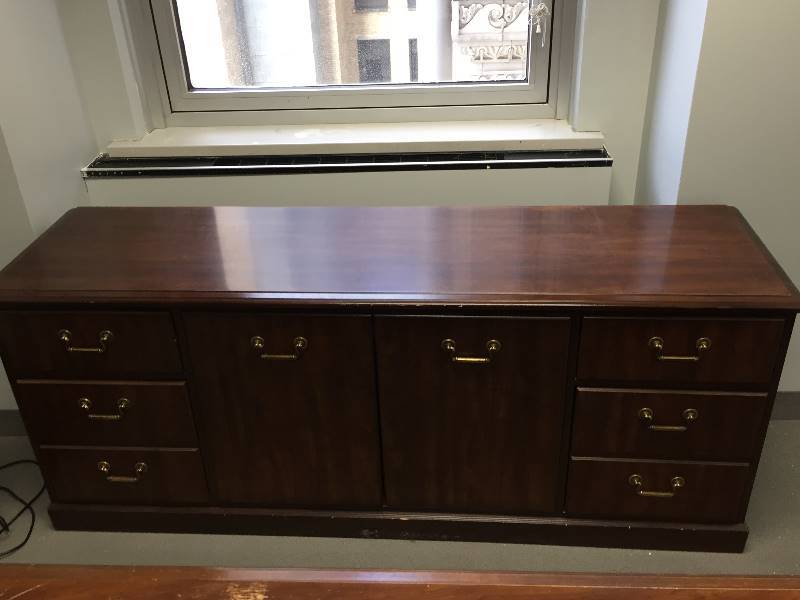 lot 38 image: Credenza