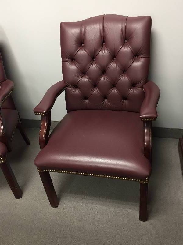 lot 51 image: Button Back Arm Chair