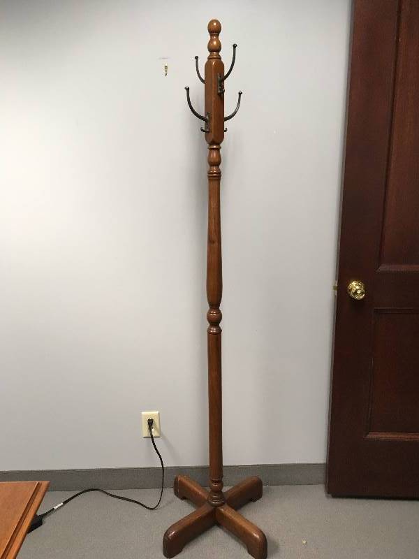 lot 140 image: Wooden Coat Rack