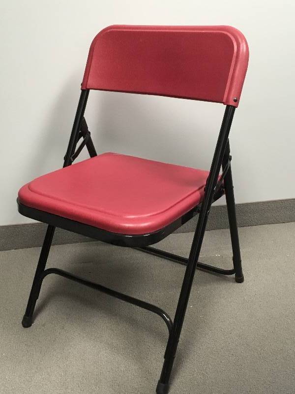 lot 144 image: Qty 8 Folding Chairs