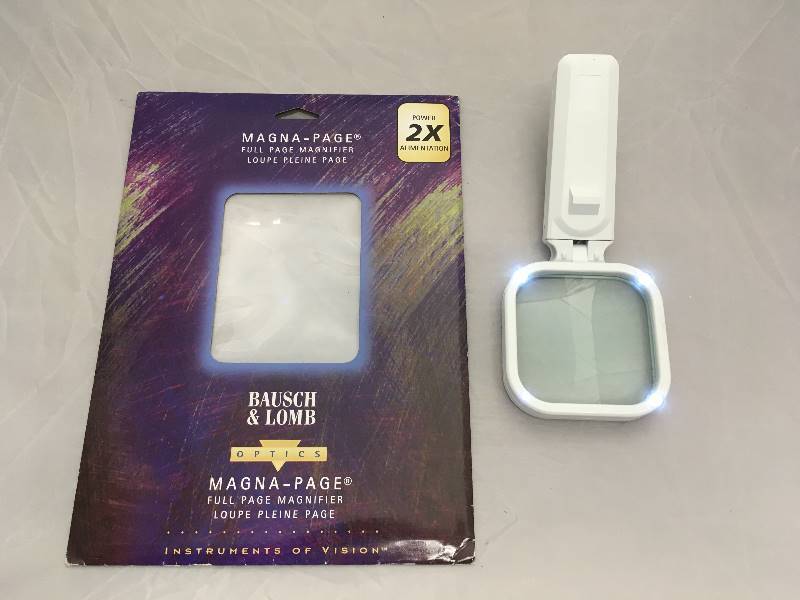lot 162 image: Magna-Page & Lighted Magnifying Glass