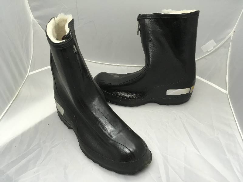 lot 174 image: Lacrosse Zip Front Boots Sz 11