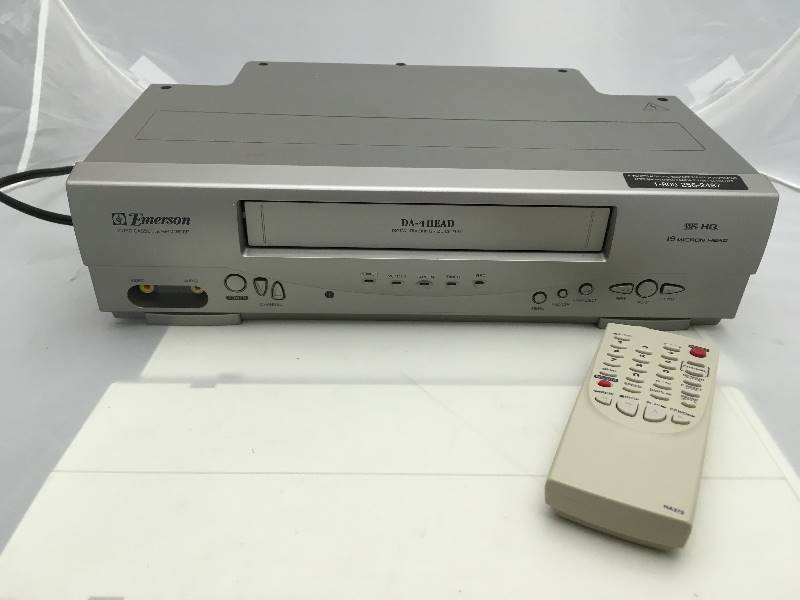 lot 178 image: Emerson VCR with Remote