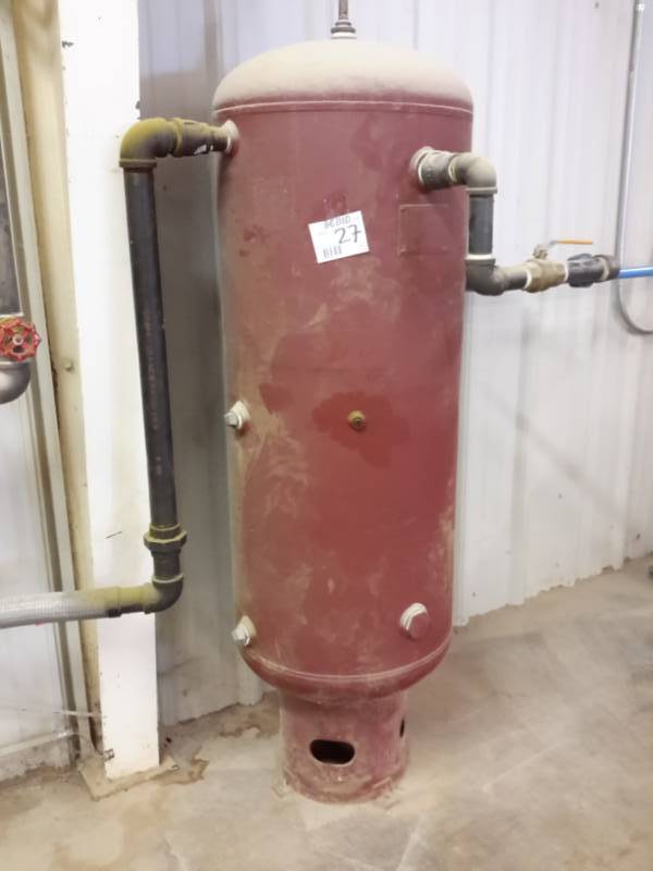 lot 27 image: Air Reservoir