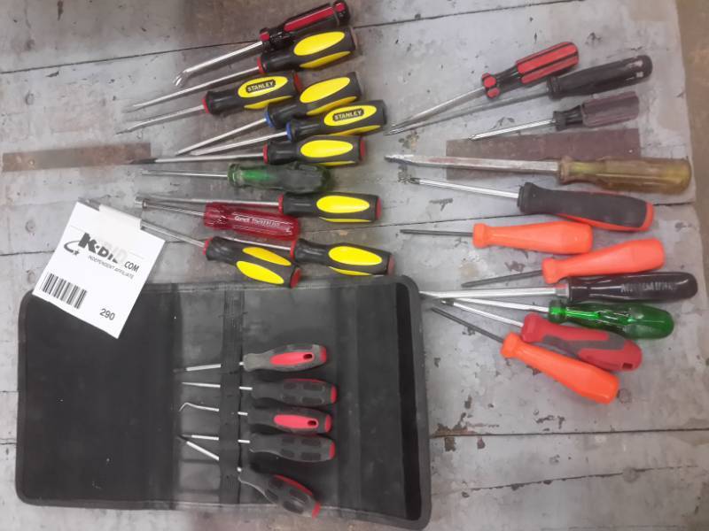 lot 290 image: Misc. Screwdrivers, Awls etc. as pictured. See closeups