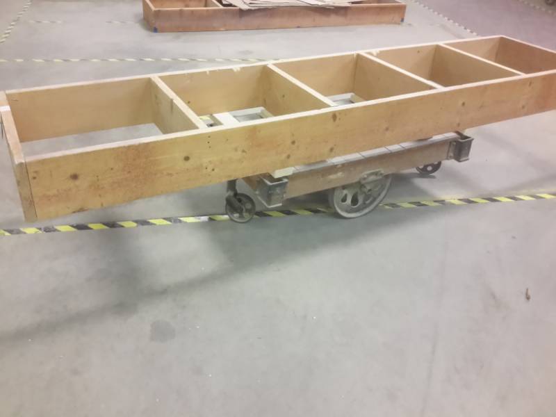 lot 337 image: Antique Railroad Cart.. No markings.. Possible Nutting, Lineberry or other.. Please inspect.. Large wood frame included if you want it