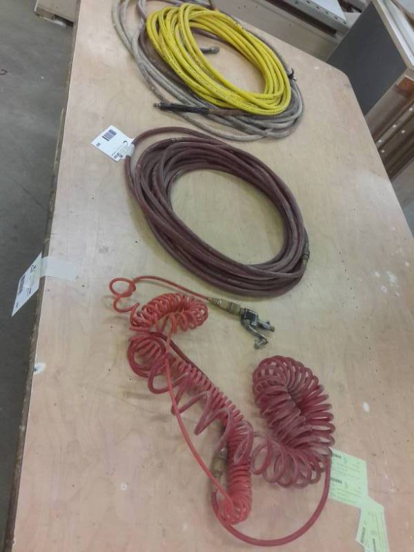 lot 369 image: 4 Air hoses. 3, Approx 50 ft  1, coiled with nozzel