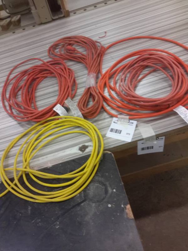 lot 372 image: 4, Electric Cords..2, 50 ft  2, 25 ft