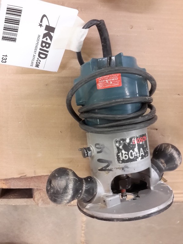 lot 133 image: BOSCH 1604A Router