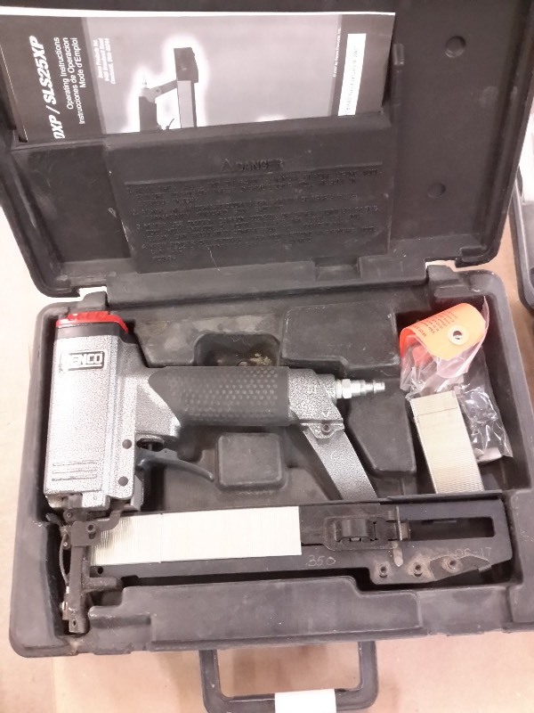 lot 129 image: SENCO, SLS20XPSLS25XP (not sure which one).