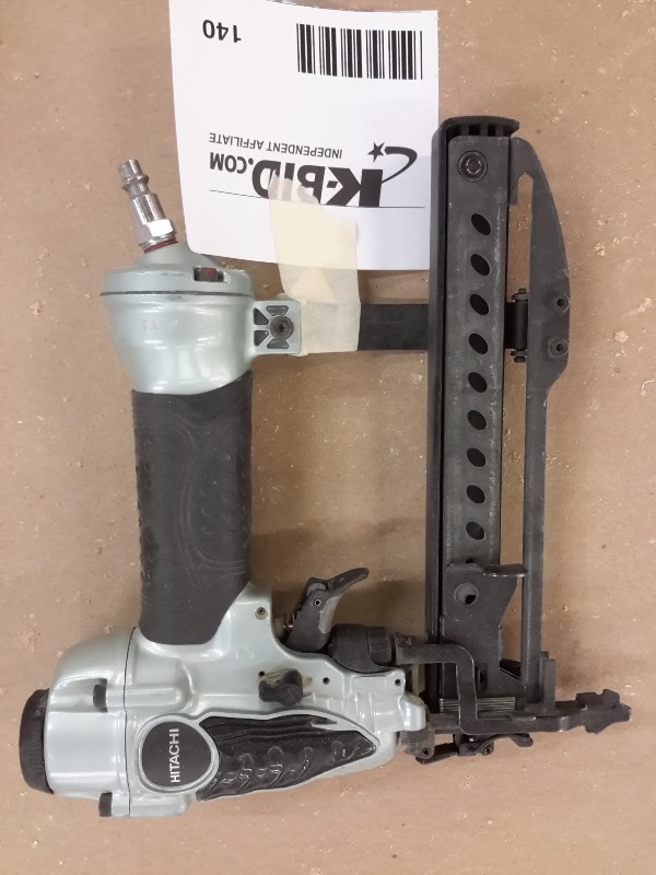 lot 140 image: Hitachi, N 3804AB3(S) 1 12 in Stapler