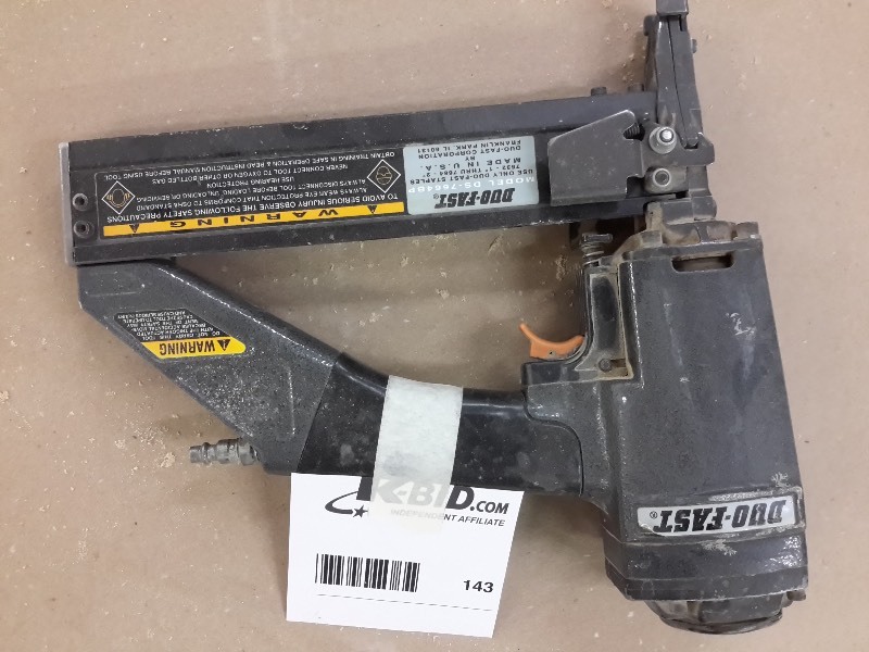 lot 143 image: Duo Fast Model DS-7664BP Stapler