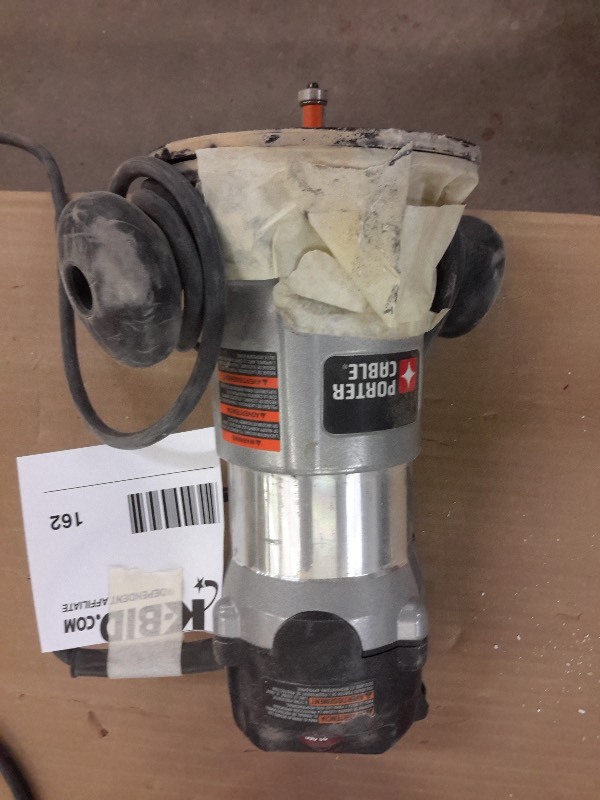lot 162 image: Porter Cable Model 8902 Router
