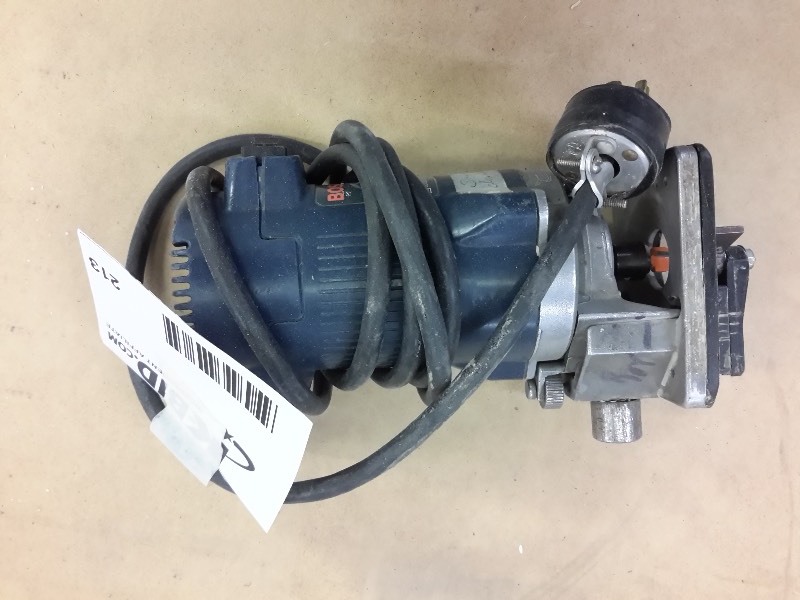 lot 213 image: BOSCH, Model 1608U Router