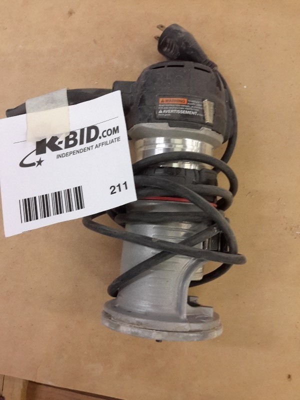 lot 211 image: Porter Cable Model 450 Compact Router