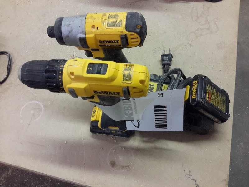 lot 222 image: DEWALT DCD710 38 in Cordless DrillDriver DEWALT DC Cordless Impact.. Charger and extra battery