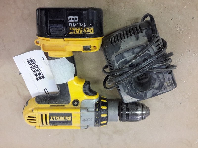 lot 227 image: DEWALT, DC930 XRP 12in Cordless DrillDriver Plus charger