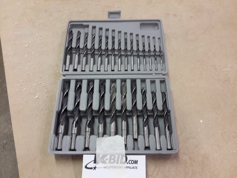 lot 270 image: Lot of drill bits as pictured
