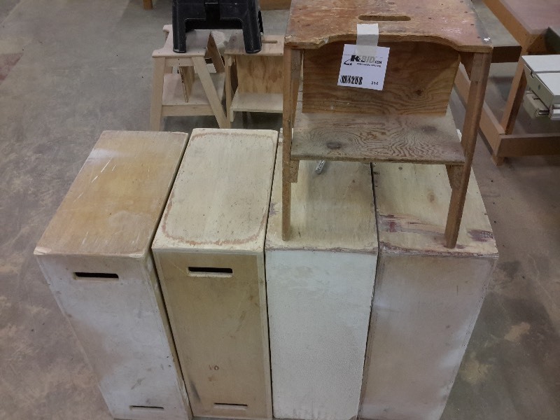lot 314 image: 4 work benchboxes and small stool.  (box dim 18in x 30in x 12in)