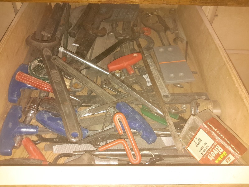 lot 454 image: Drawer full of tools as pictured