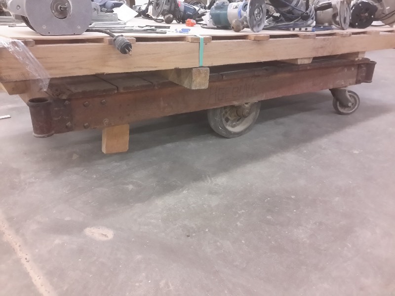 lot 522 image: Nutting, Antique Railroad Cartnothing on Cart included.