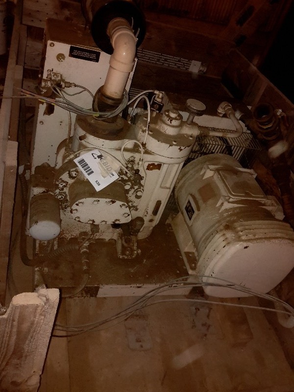 lot 538 image: 25 HP Ingersoll Rand Air Compressor