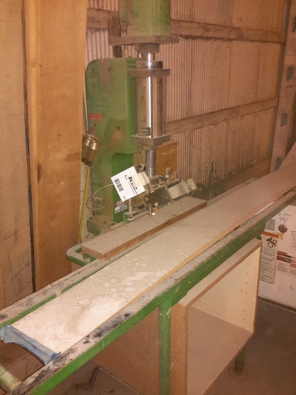 lot 541 image: Grass Hinge Insertion Machine