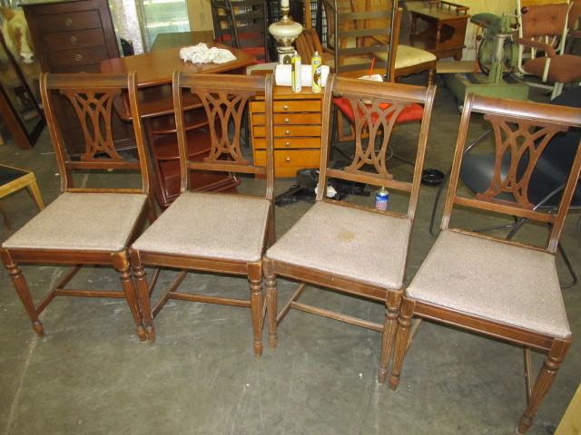 lot 56 image: Set of 4 Vintage Dining Chairs