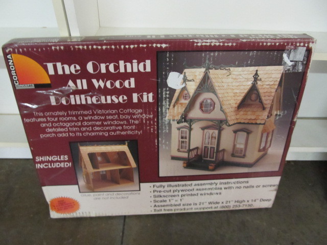 lot 76 image: New In Box Vintage Wooden Dollhouse Kit