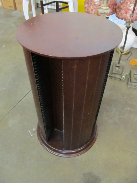 lot 102 image: Rotating CD Organizer 