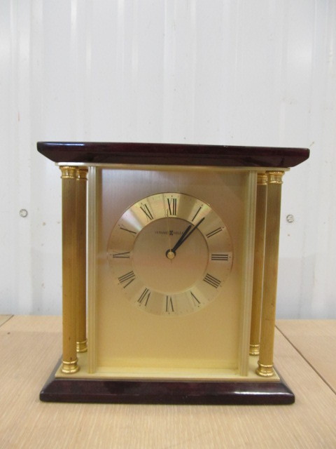 lot 128 image: Working Howard Miller Brass Desk Clock