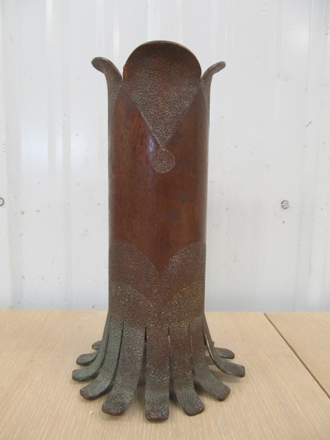 lot 130 image: Wonderful Original Vintage Trench Art Artillery Shell
