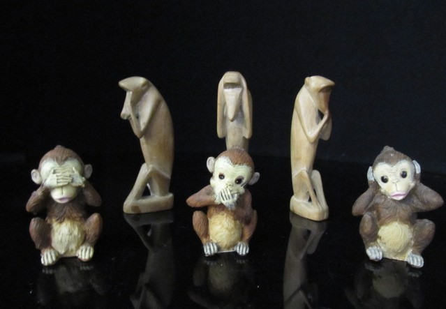 lot 159 image: 2 Sets of Monkey Figurines
