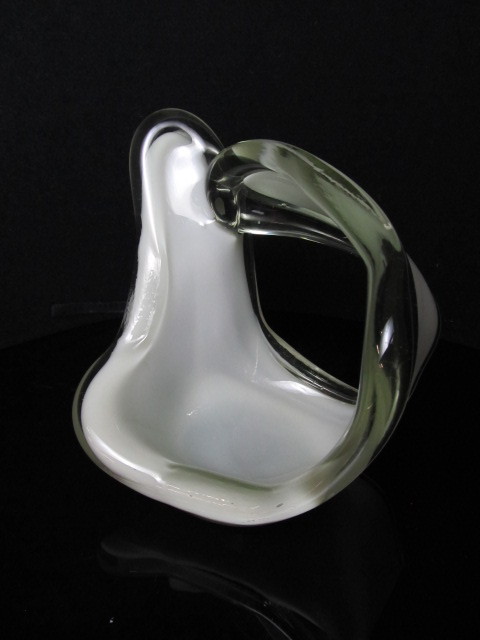 lot 169 image: Hand Blown Art Glass Sculpture