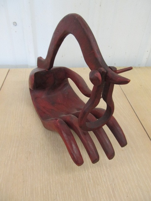 lot 182 image: Cool Wooden Sculptural Hand Wine Bottle Holder