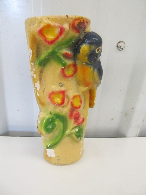 lot 184 image: Vintage 1930s Chalkware Parrot Wall Pocket
