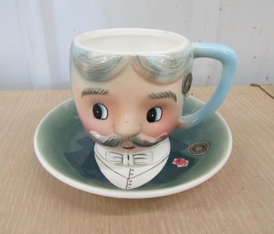 lot 202 image: Vintage Coronet Fancy Gentleman Cup & Saucer Set