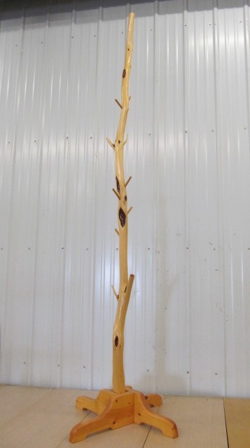 lot 206 image: Diamond Willow HatCoat Rack
