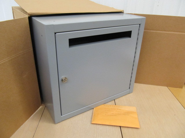 lot 219 image: Large NEW Steel Drop Box